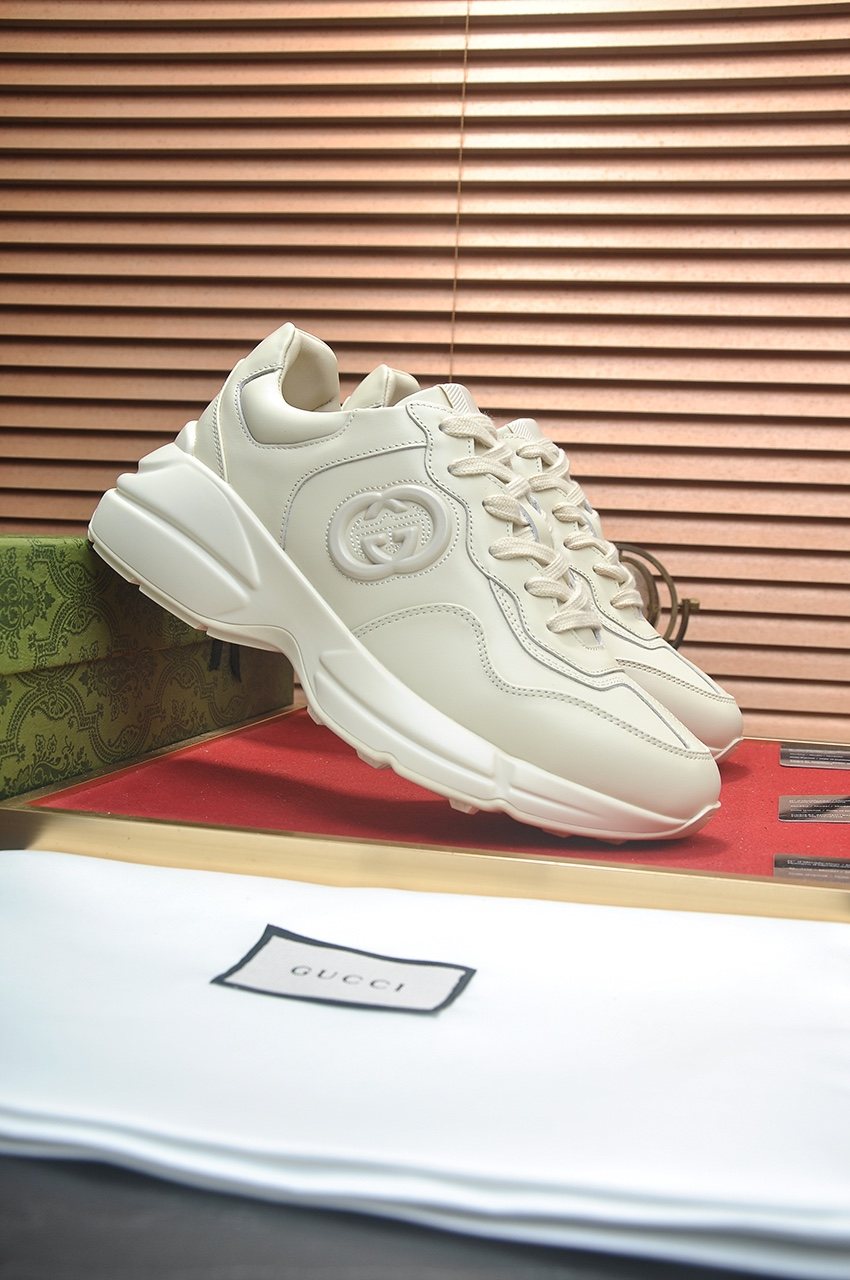Gucci Tonal Chunky Low-Top Sneakers — front