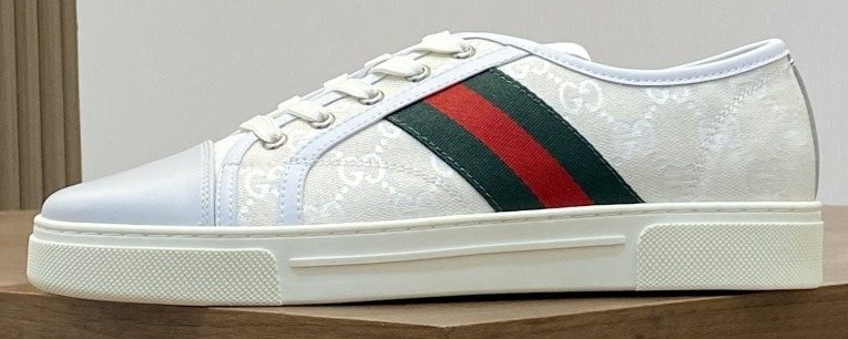 Gucci Green-Red Stripe Low-Top Sneakers — hero