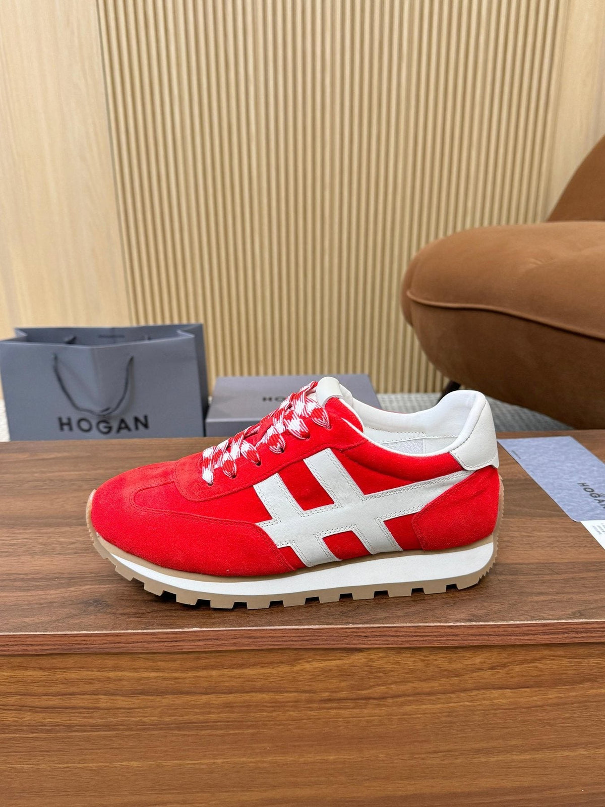 Hogan Leather Low-Top Sneakers — front